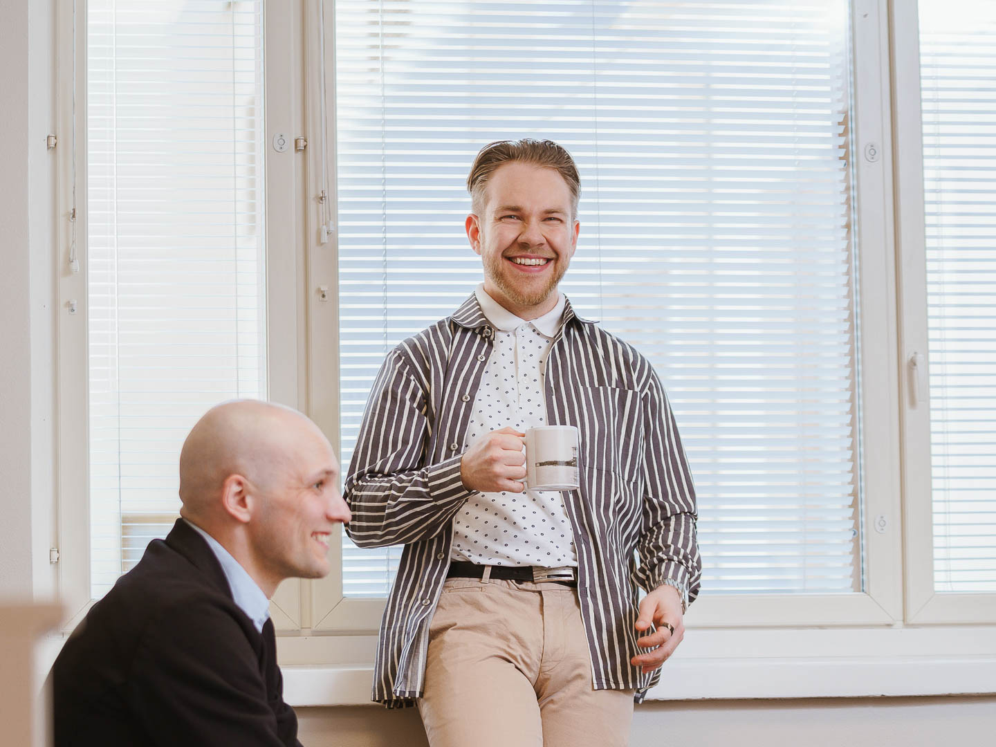 Employees on a coffee break.